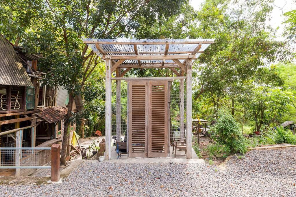 Готель Omah Dhalang, Ethnic Java House With Nature View Jarakan Екстер'єр фото